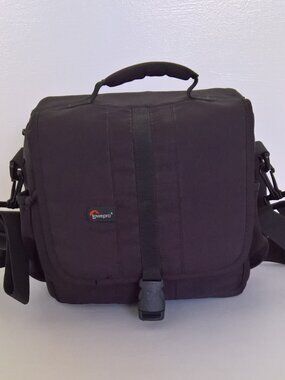 Lowepro Adventura 170 Black Shoulder DSLR/Video Camera Bag